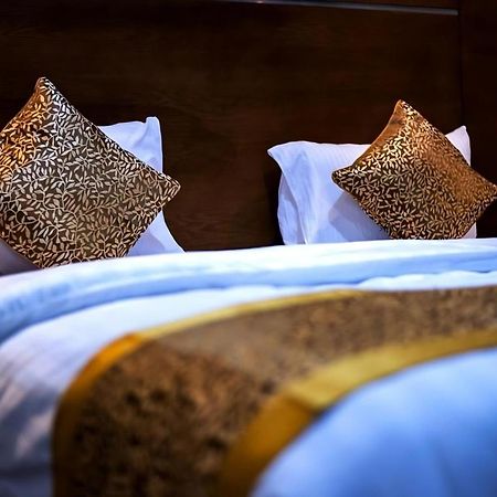 Ahlin Suites Riyadh Bagian luar foto