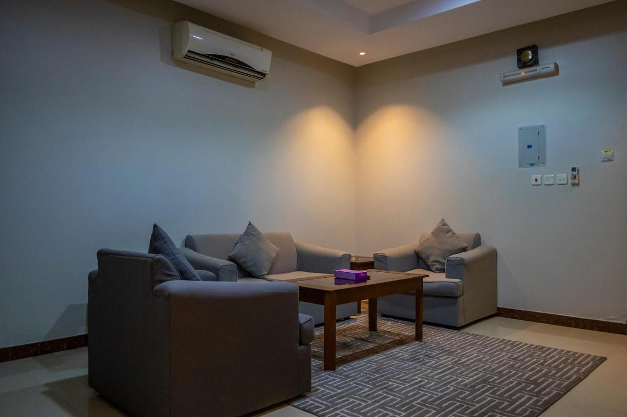 Ahlin Suites Riyadh Bagian luar foto